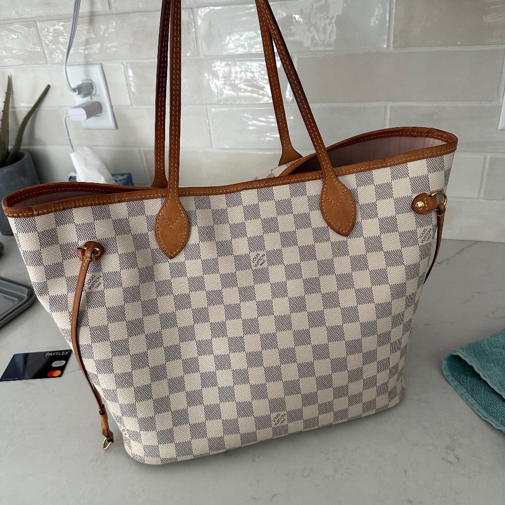 Louis Vuitton Neverfull MM